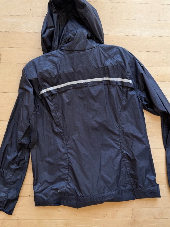 LULULEMON Miss Misty Rain/wind jacket, 10,  CB2588 - Picture 9 of 9